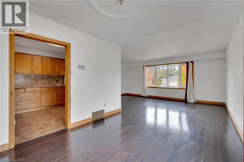 18 Kingston Crescent, Kitchener, Ontario  N2B 2T7 - Photo 11 - 40782248