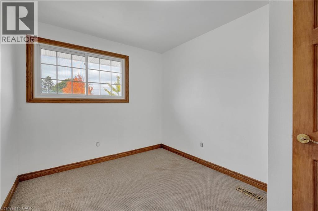 18 Kingston Crescent, Kitchener, Ontario  N2B 2T7 - Photo 17 - 40782248