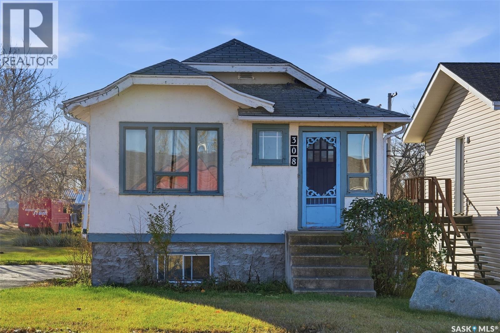 308-310 3rd STREET, Dundurn, Saskatchewan