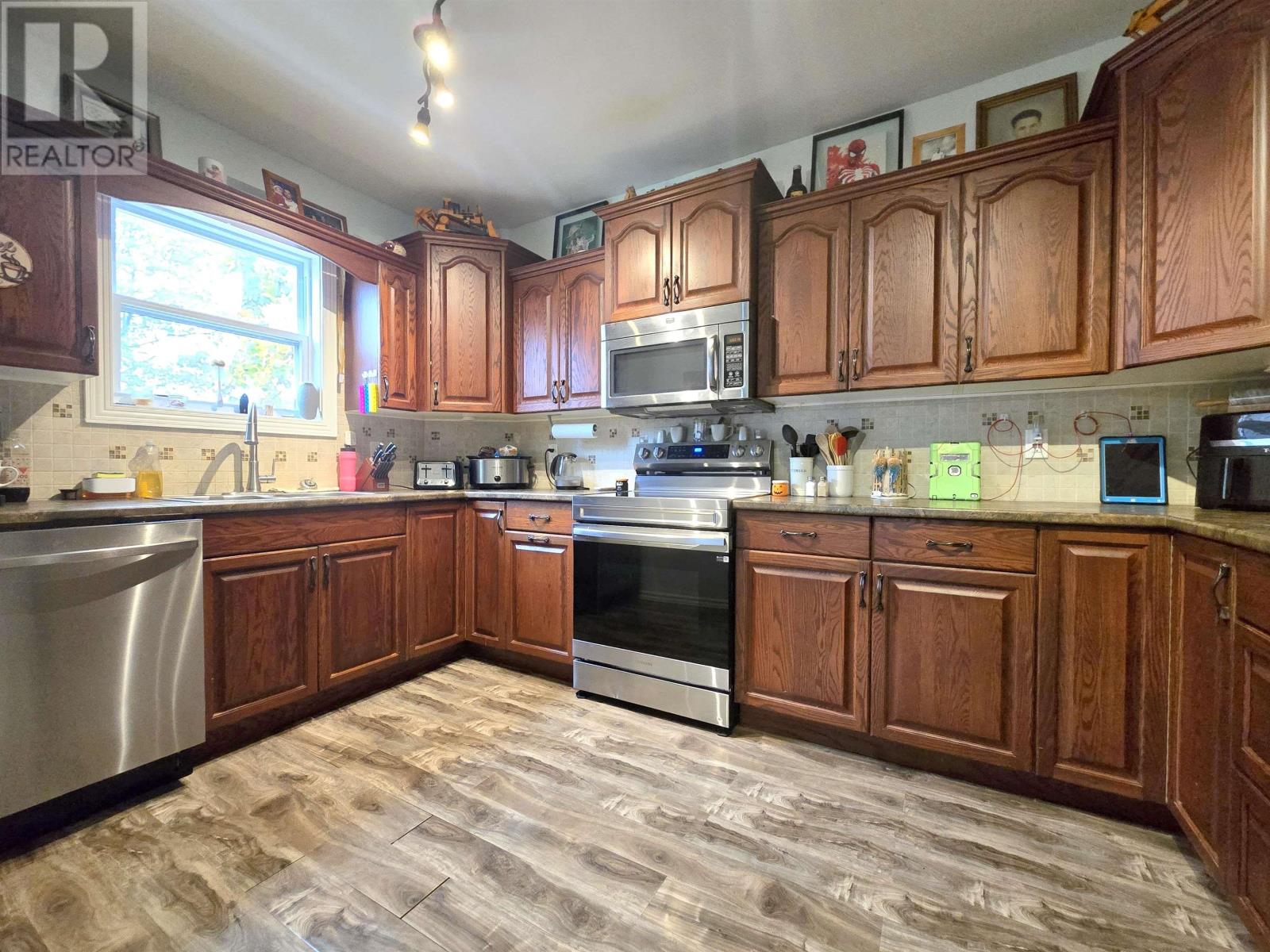 62 West Pleasant Street, Amherst, Nova Scotia  B4H 1E8 - Photo 9 - 202526811