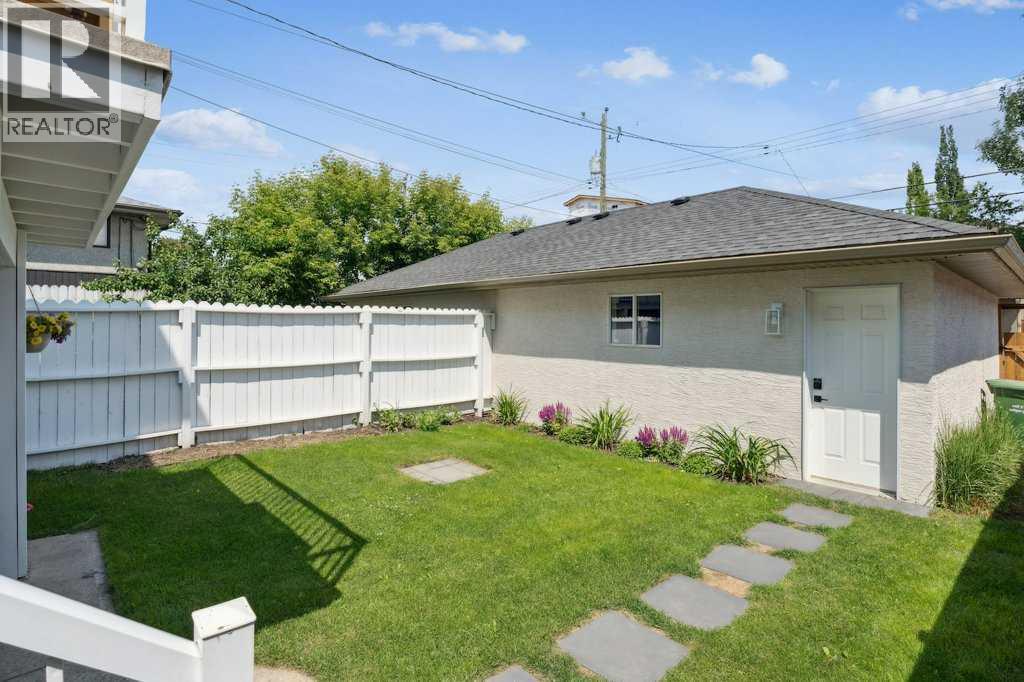 2208 33 Street Sw, Calgary, Alberta  T3E 2T1 - Photo 37 - A2266797