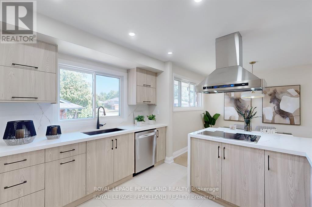 1223 Redbank Crescent, Oakville, Ontario  L6H 1Y4 - Photo 13 - W12507568