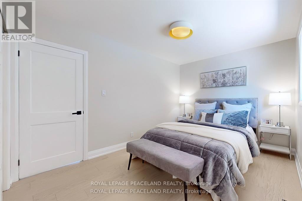 1223 Redbank Crescent, Oakville, Ontario  L6H 1Y4 - Photo 18 - W12507568