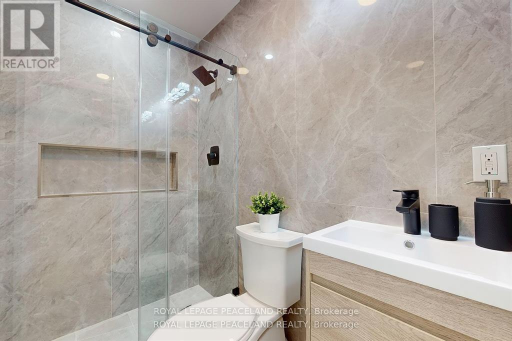 1223 Redbank Crescent, Oakville, Ontario  L6H 1Y4 - Photo 26 - W12507568
