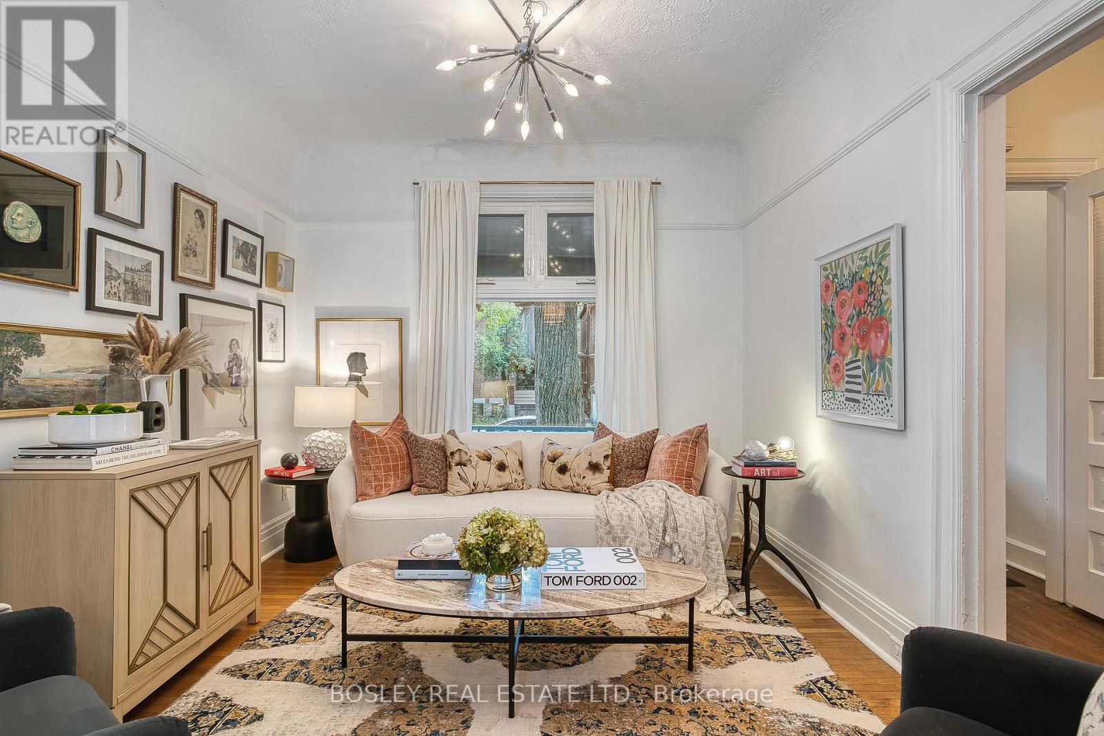 60 Grenadier Road, Toronto, Ontario  M6R 1R2 - Photo 10 - W12507590