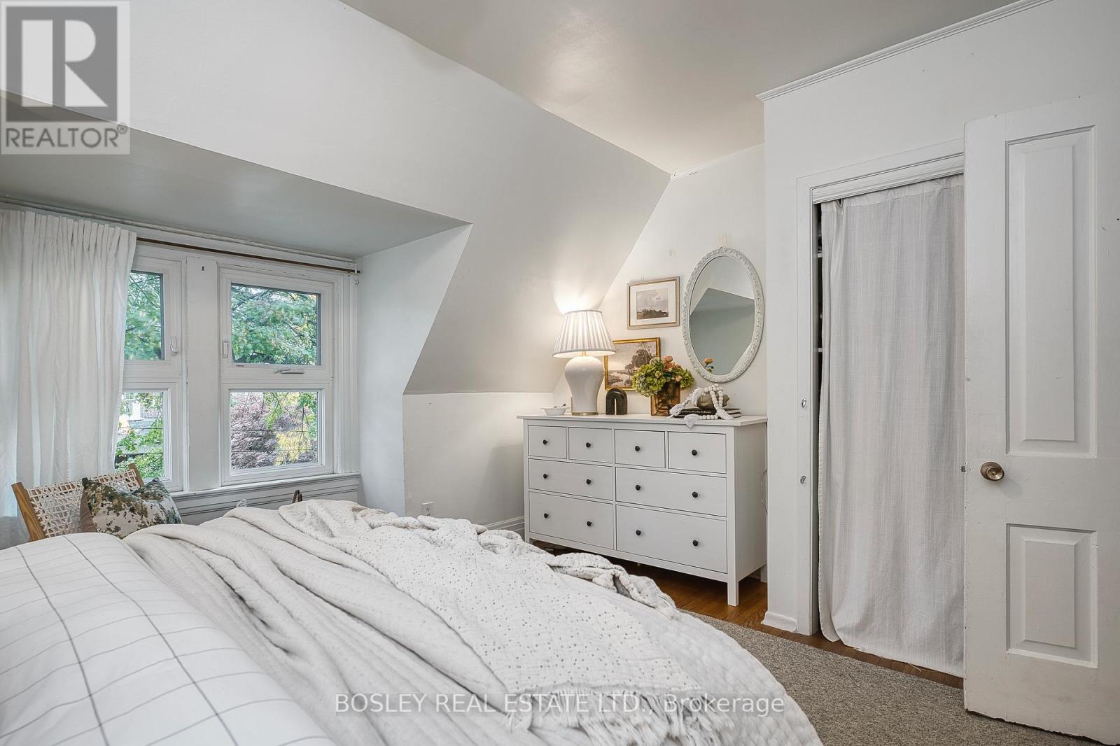 60 Grenadier Road, Toronto, Ontario  M6R 1R2 - Photo 35 - W12507590