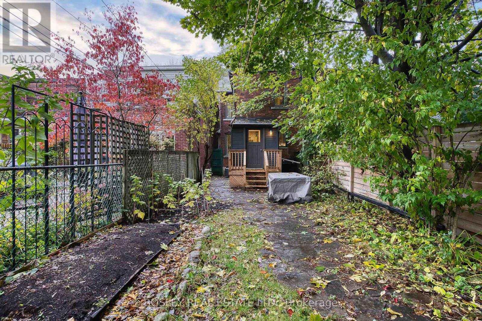 60 Grenadier Road, Toronto, Ontario  M6R 1R2 - Photo 41 - W12507590