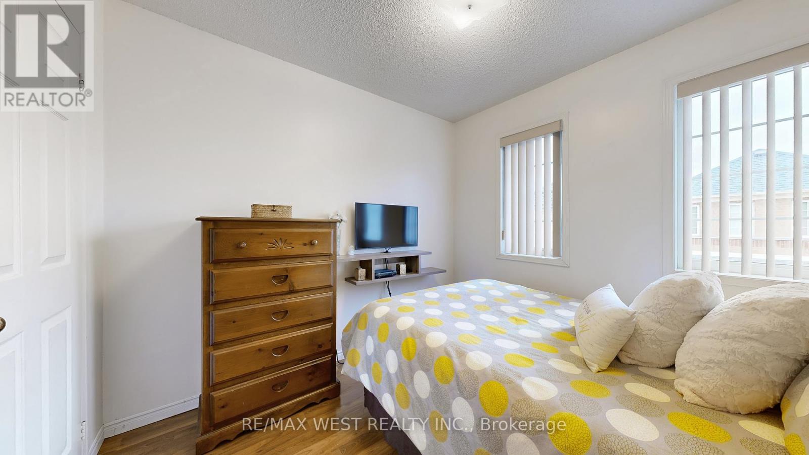 1 Platinum Drive, Toronto, Ontario  M6M 5K1 - Photo 34 - W12507594