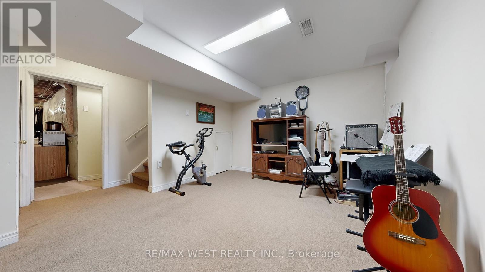 1 Platinum Drive, Toronto, Ontario  M6M 5K1 - Photo 42 - W12507594