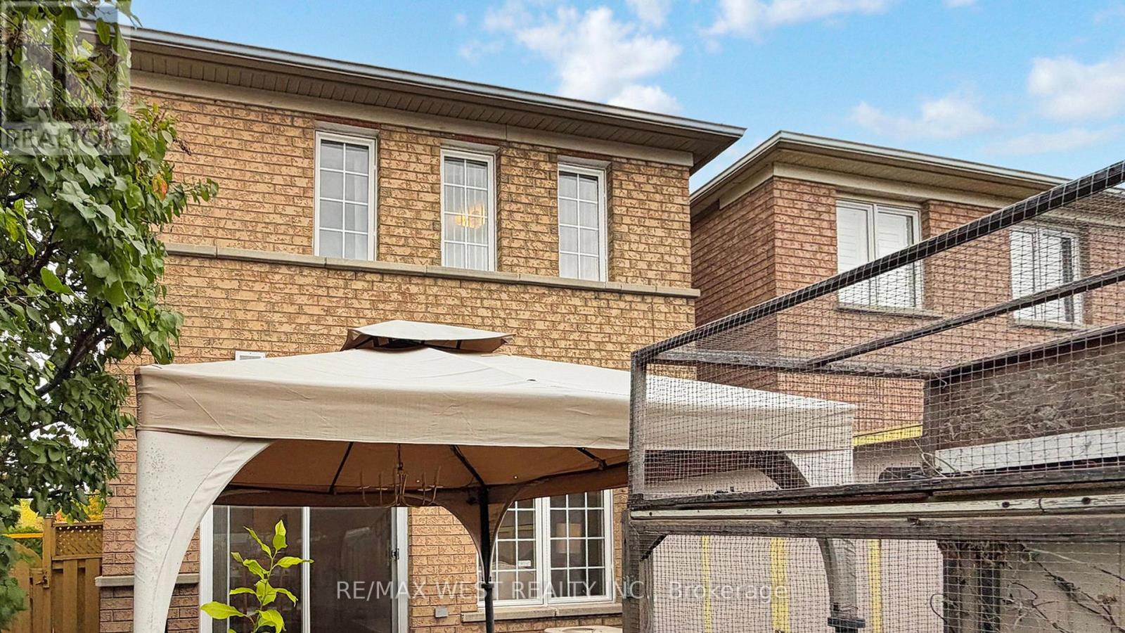 1 Platinum Drive, Toronto, Ontario  M6M 5K1 - Photo 44 - W12507594