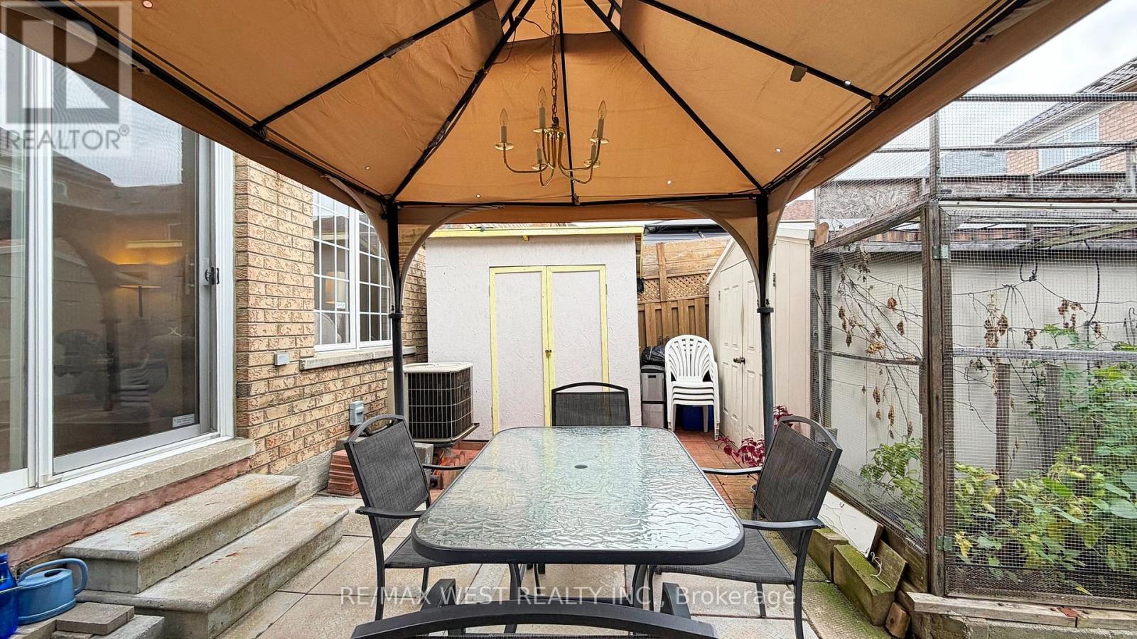 1 Platinum Drive, Toronto, Ontario  M6M 5K1 - Photo 46 - W12507594