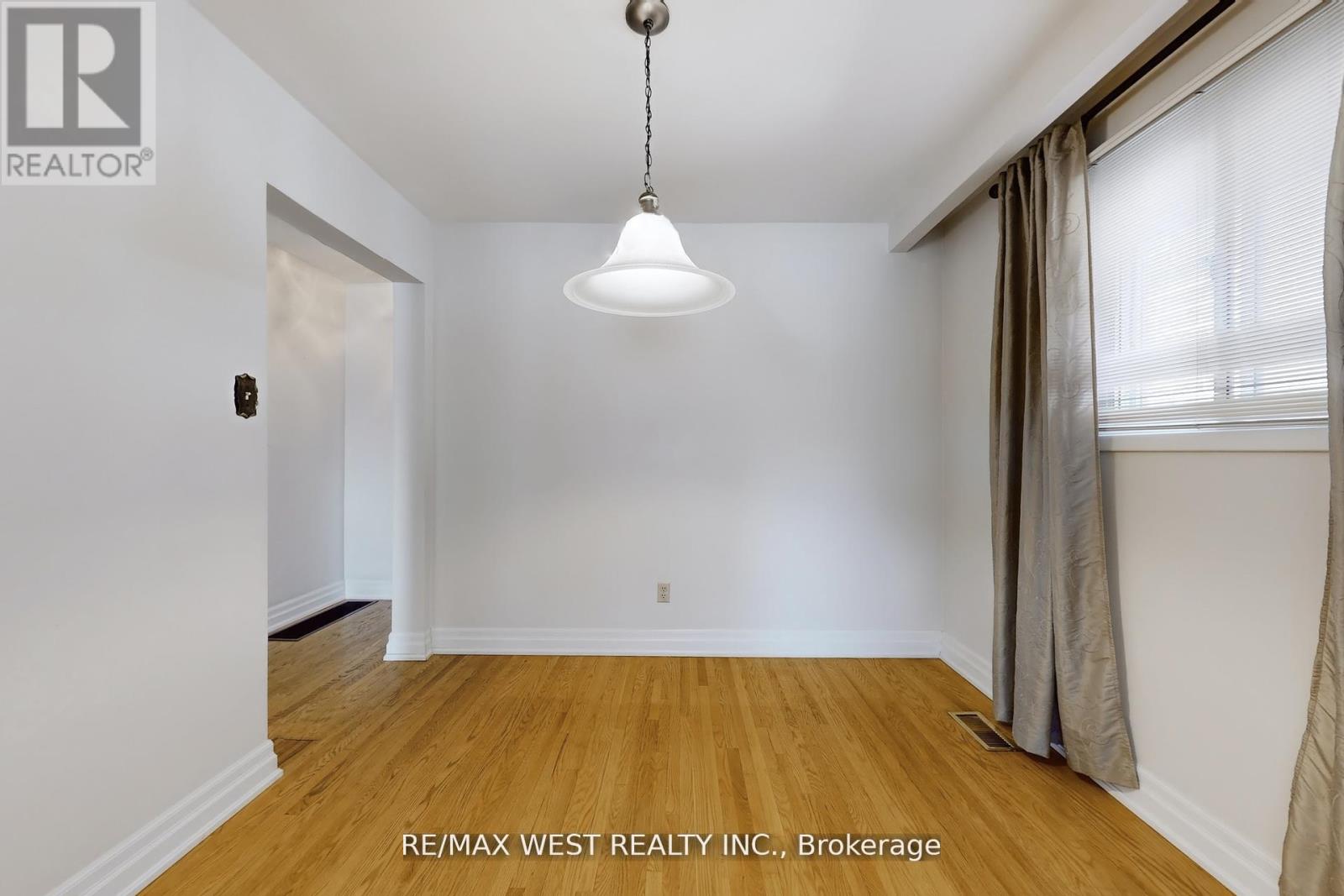 304 Concord Avenue, Toronto, Ontario  M6H 2P6 - Photo 11 - W12507608