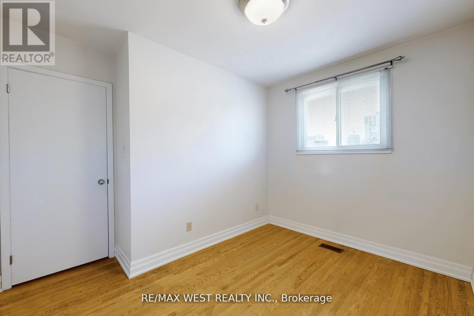 304 Concord Avenue, Toronto, Ontario  M6H 2P6 - Photo 33 - W12507608