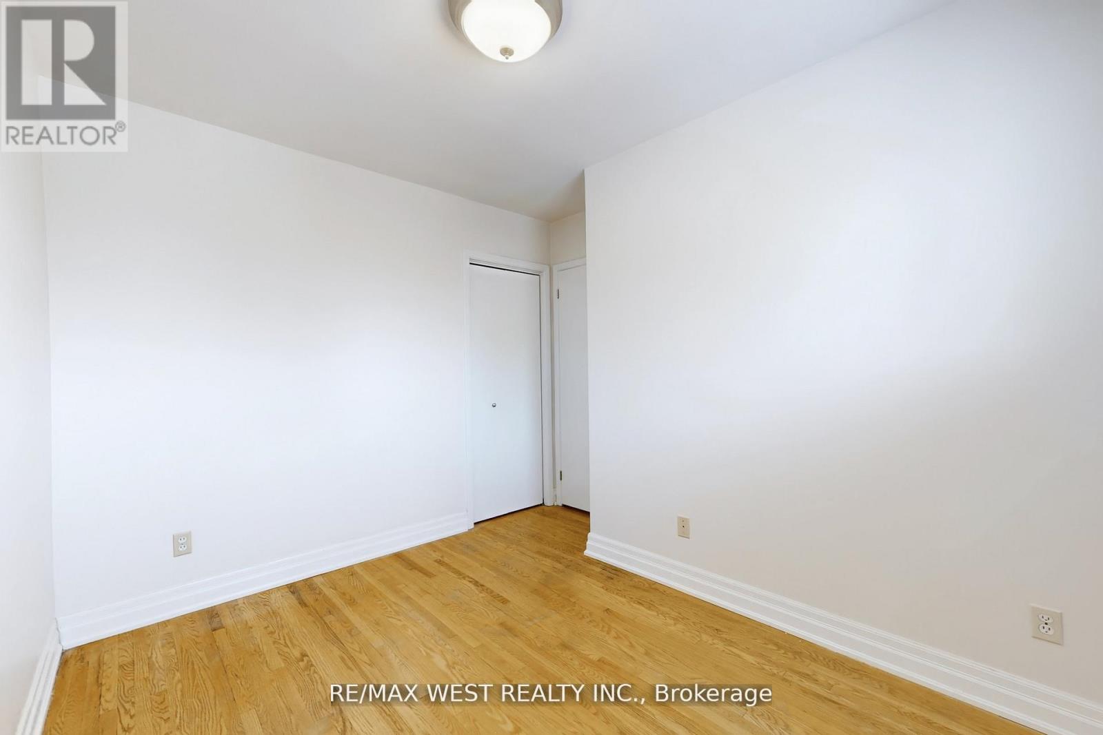 304 Concord Avenue, Toronto, Ontario  M6H 2P6 - Photo 34 - W12507608