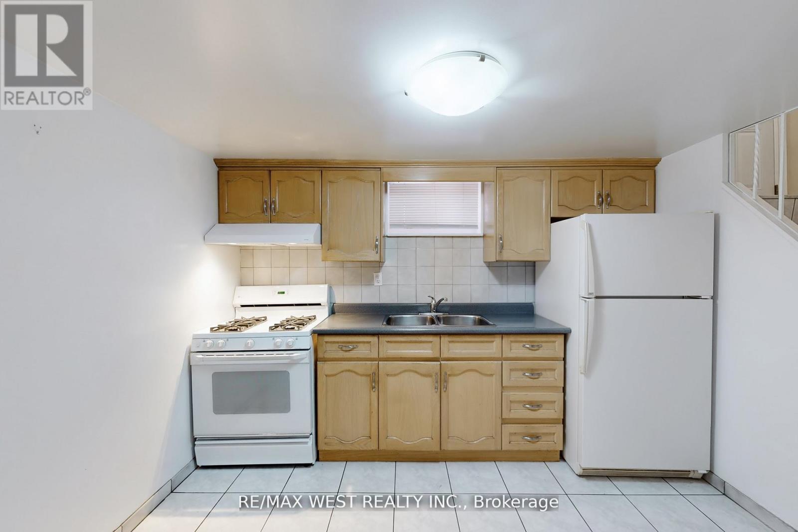 304 Concord Avenue, Toronto, Ontario  M6H 2P6 - Photo 40 - W12507608