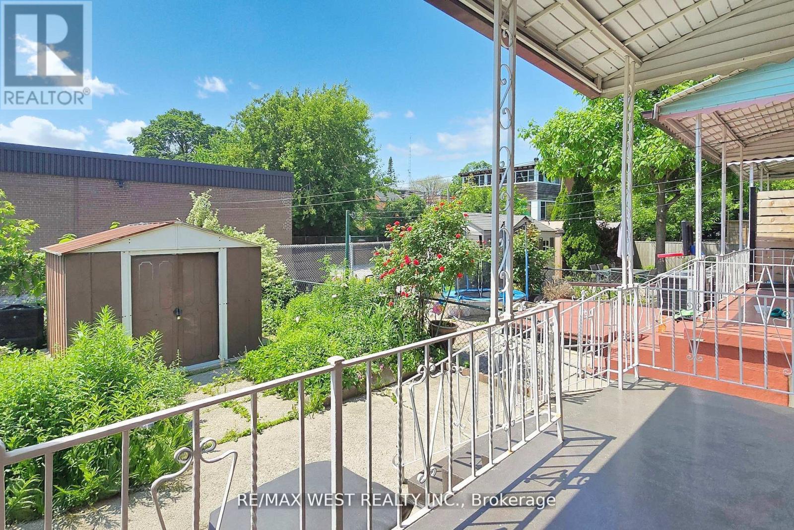 304 Concord Avenue, Toronto, Ontario  M6H 2P6 - Photo 48 - W12507608