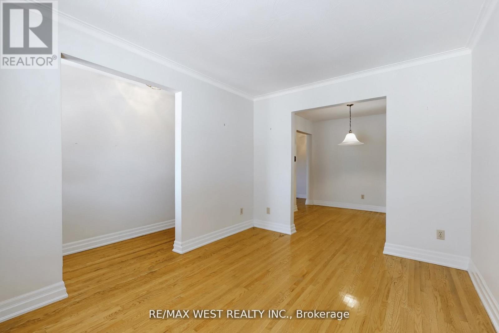 304 Concord Avenue, Toronto, Ontario  M6H 2P6 - Photo 8 - W12507608