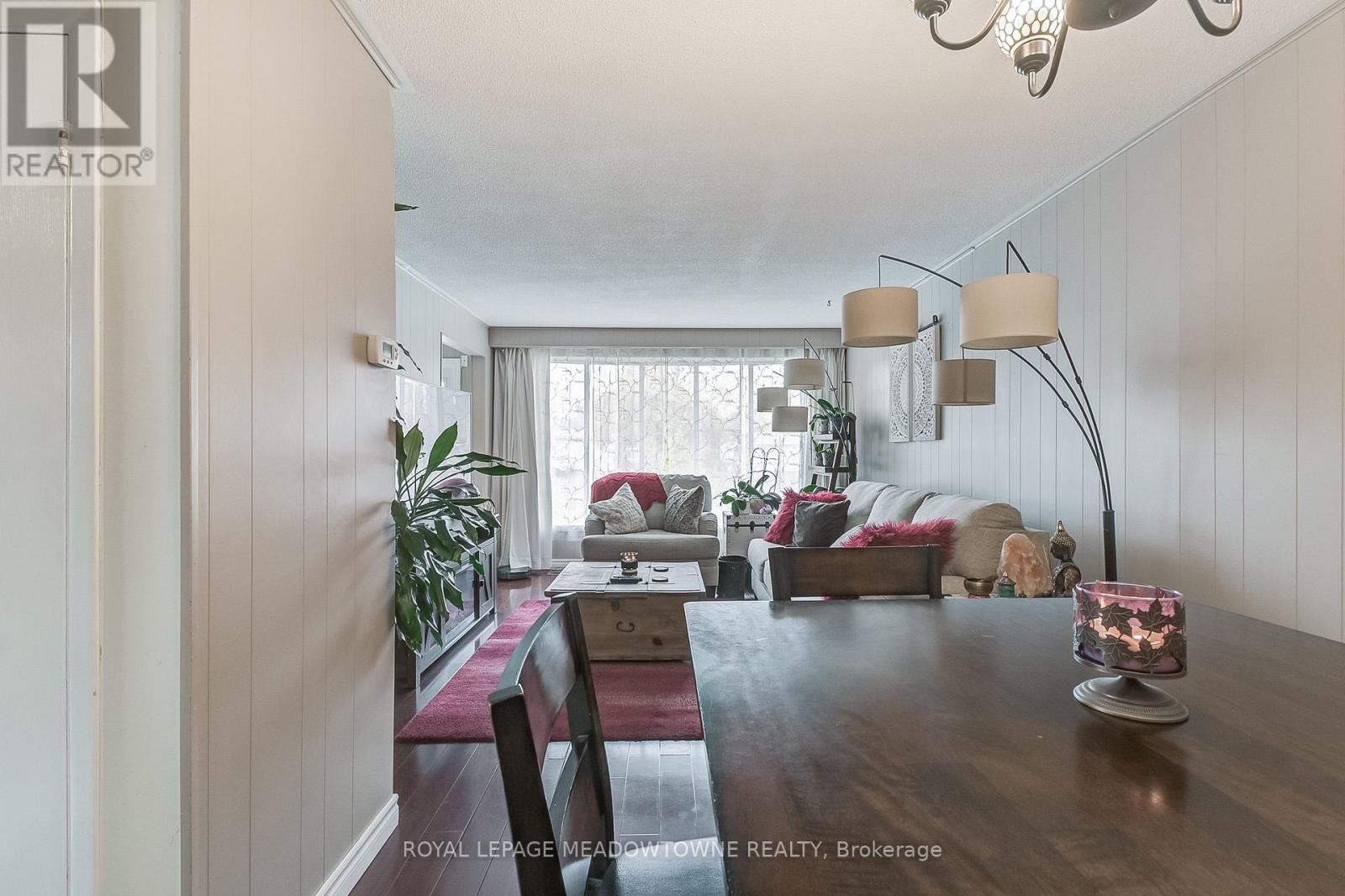 562 Raphael Avenue, Mississauga, Ontario  L5G 1W8 - Photo 13 - W12507612