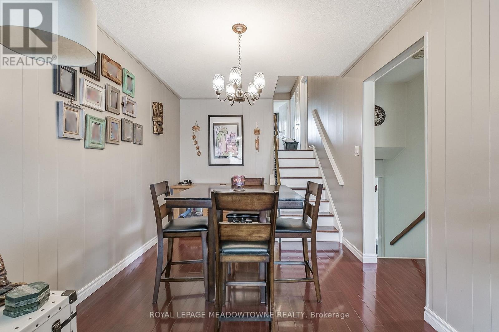 562 Raphael Avenue, Mississauga, Ontario  L5G 1W8 - Photo 14 - W12507612