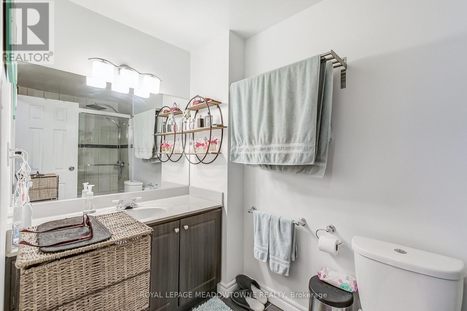 562 Raphael Avenue, Mississauga, Ontario  L5G 1W8 - Photo 18 - W12507612