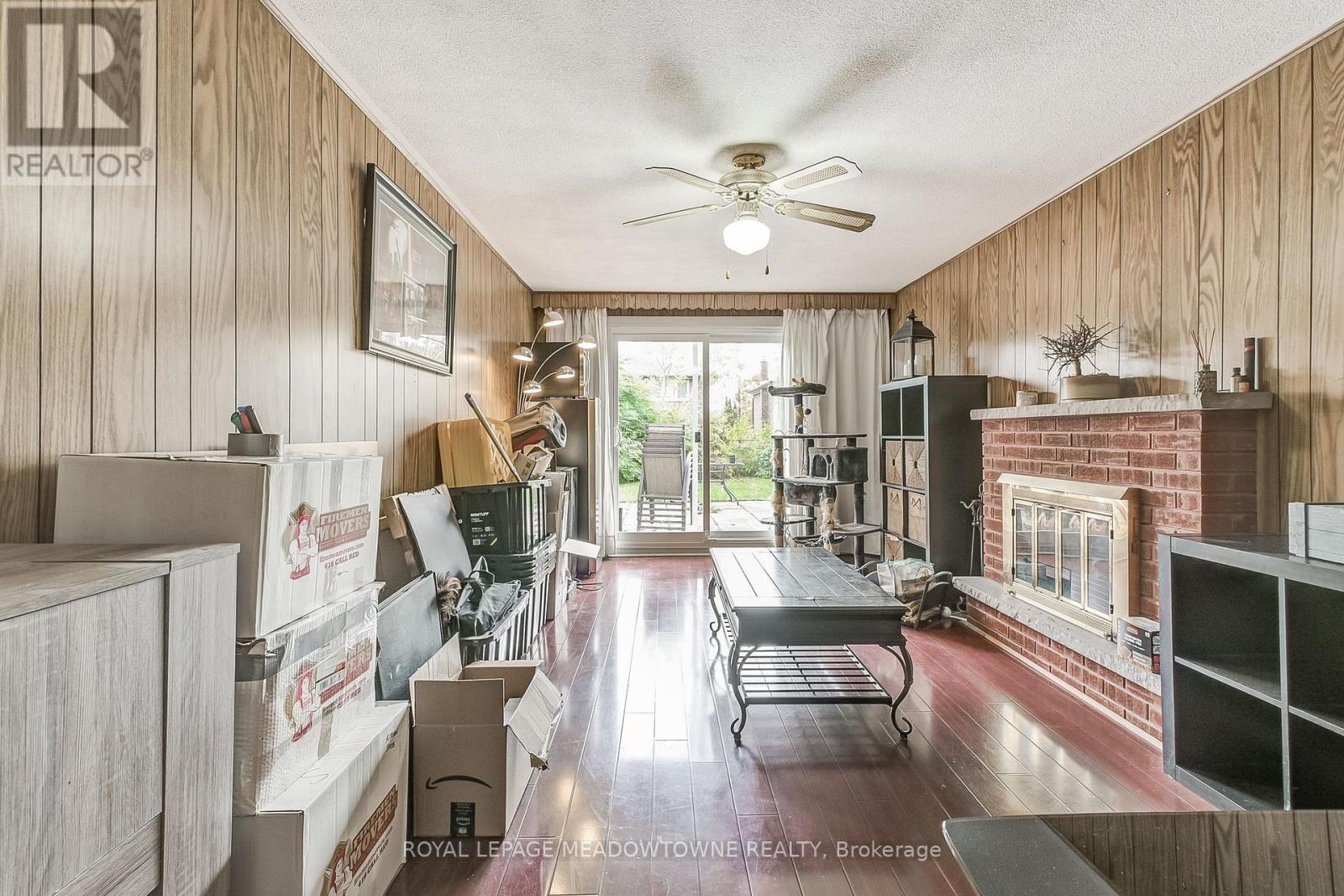 562 Raphael Avenue, Mississauga, Ontario  L5G 1W8 - Photo 19 - W12507612