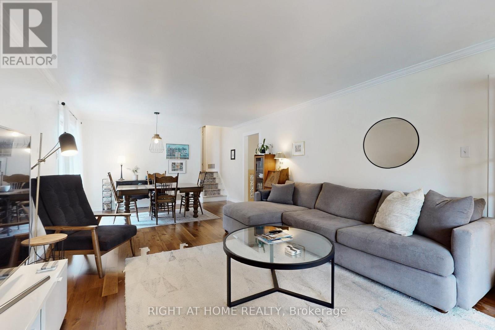 7161 Tamar Road, Mississauga, Ontario L5N 1Y7 - Photo 8 - W12507640