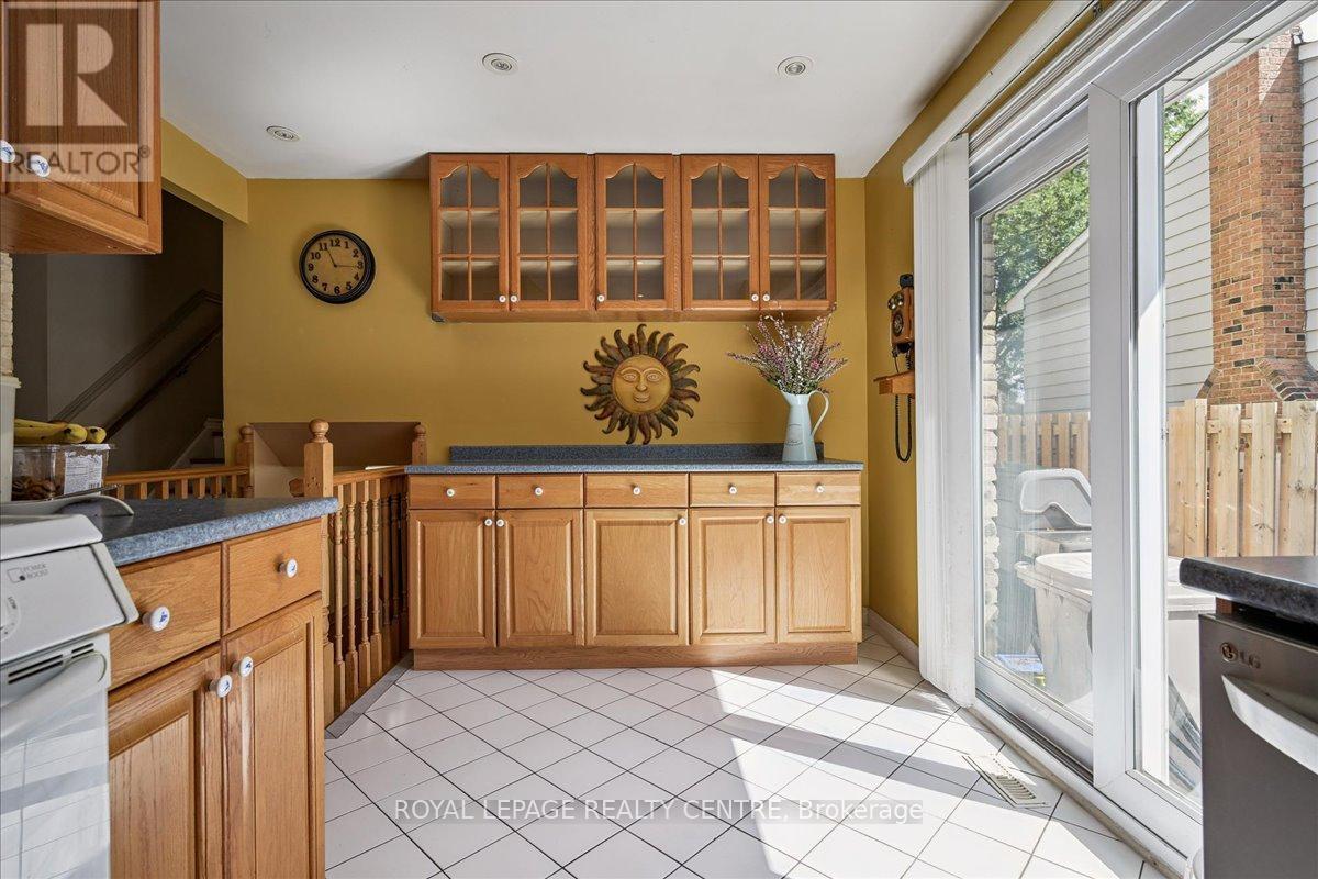 3286 Masthead Crescent, Mississauga, Ontario  L5L 1H1 - Photo 18 - W12507652