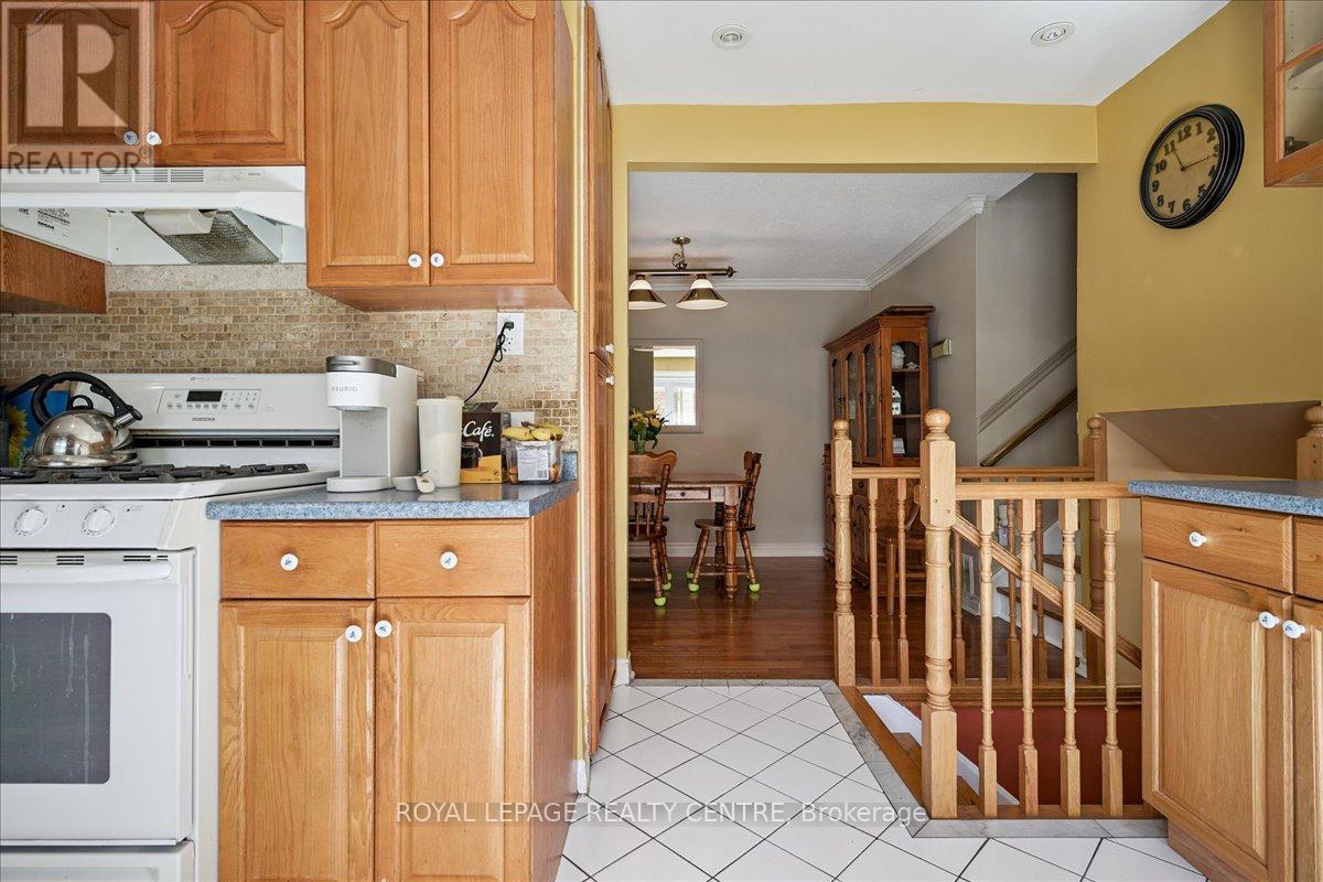 3286 Masthead Crescent, Mississauga, Ontario  L5L 1H1 - Photo 19 - W12507652