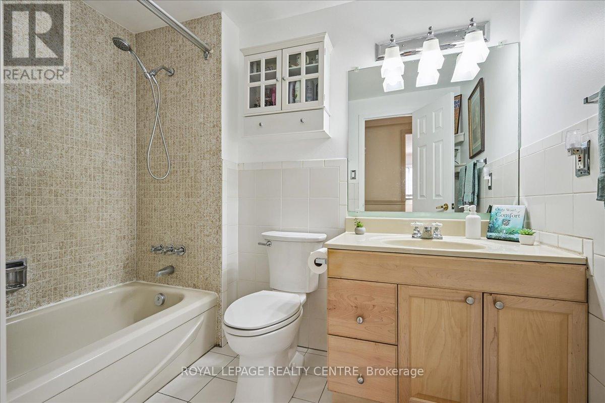 3286 Masthead Crescent, Mississauga, Ontario  L5L 1H1 - Photo 21 - W12507652