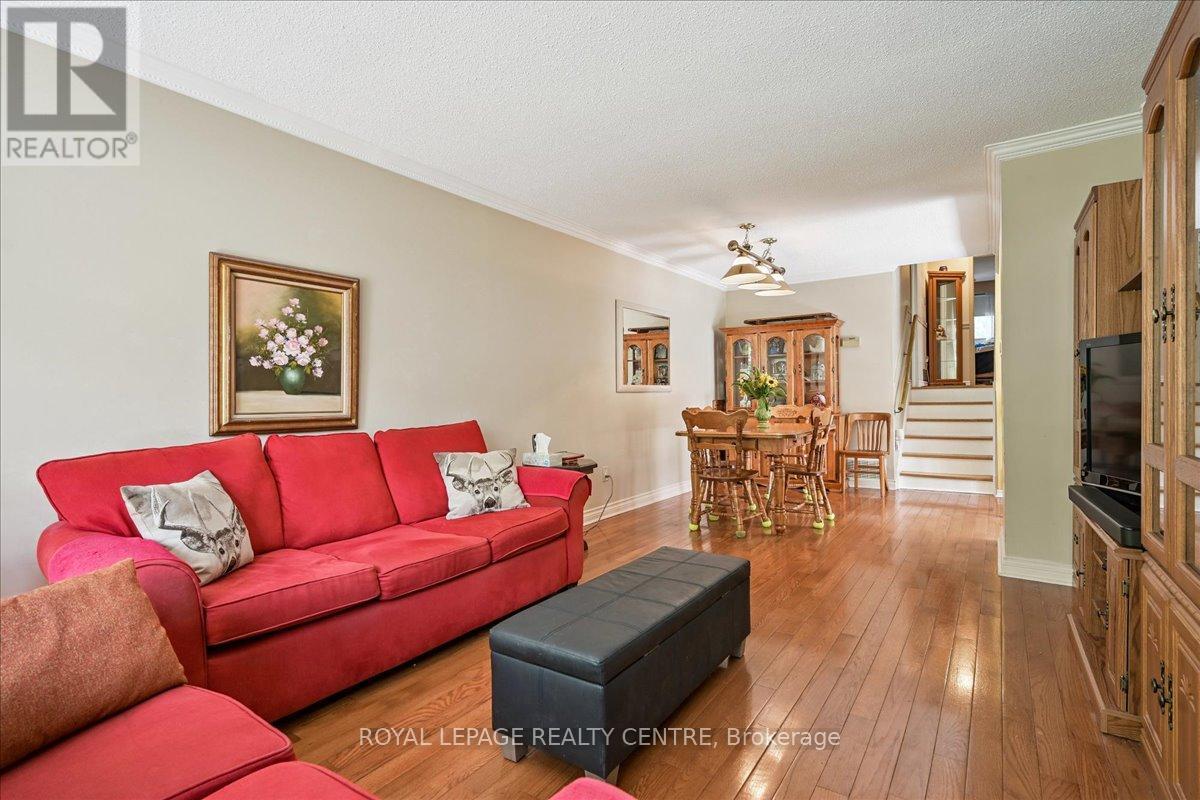 3286 Masthead Crescent, Mississauga, Ontario  L5L 1H1 - Photo 4 - W12507652