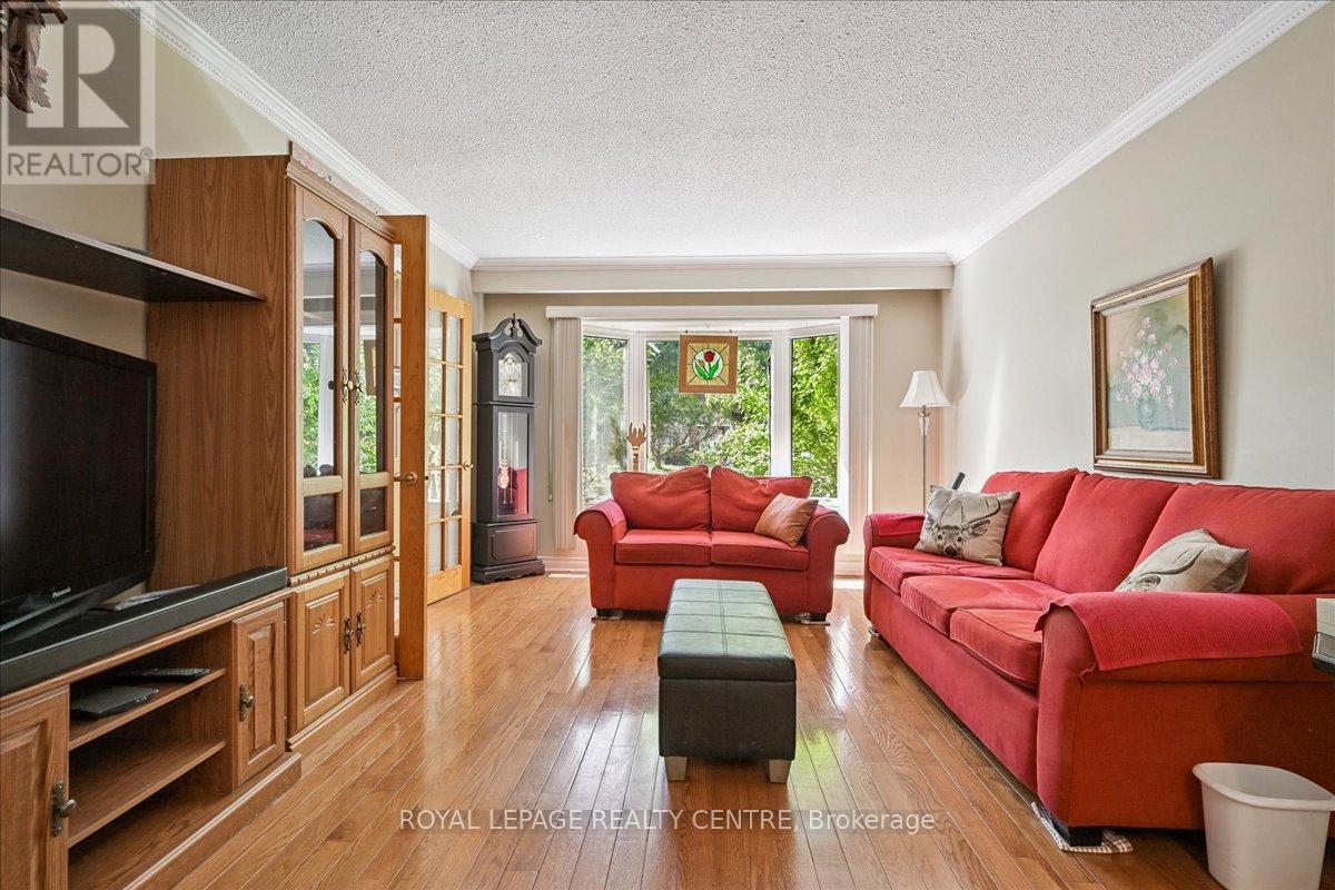 3286 Masthead Crescent, Mississauga, Ontario  L5L 1H1 - Photo 8 - W12507652