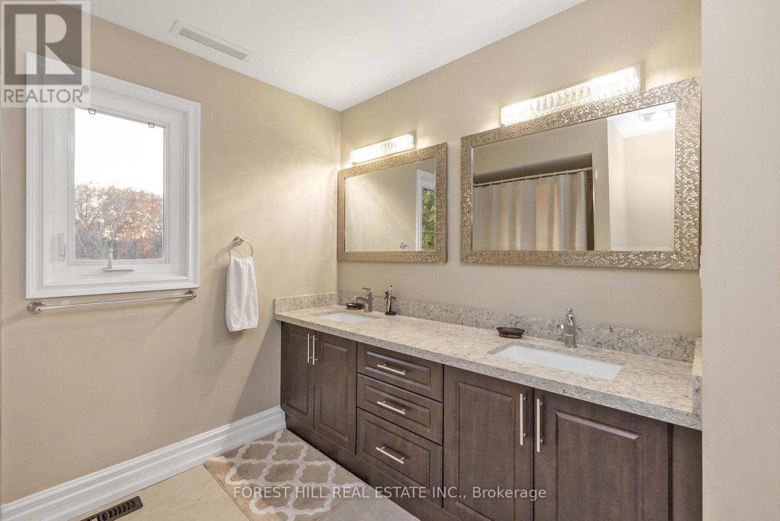 4640 Beaufort Terrace, Mississauga, Ontario  L5M 3H9 - Photo 21 - W12507708