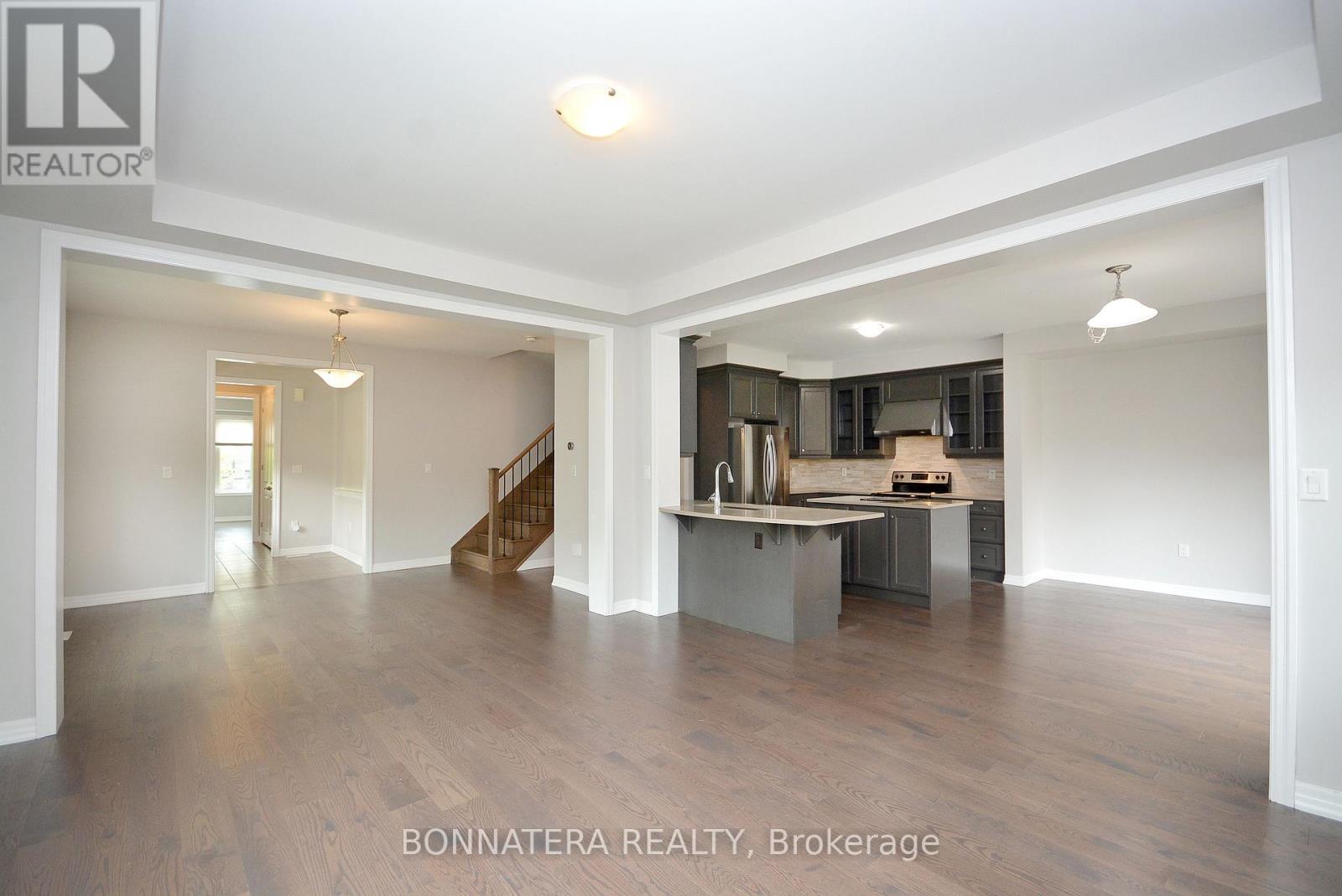 3182 Daisy Way, Oakville, Ontario  L6M 1L3 - Photo 14 - W12507726