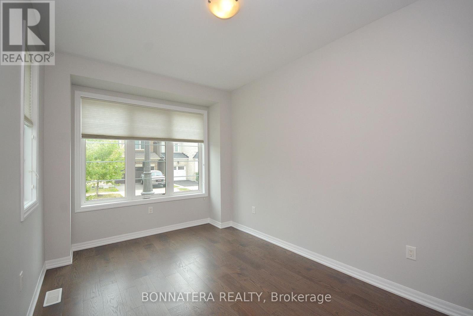 3182 Daisy Way, Oakville, Ontario  L6M 1L3 - Photo 20 - W12507726