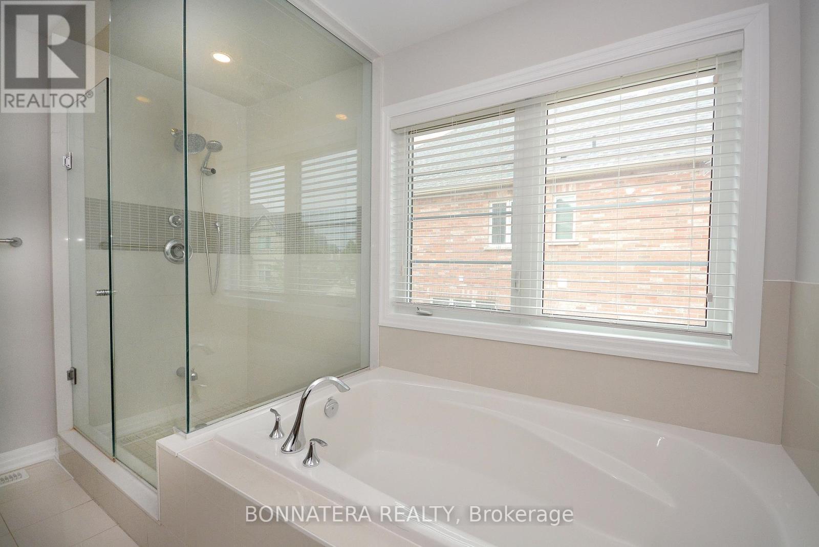 3182 Daisy Way, Oakville, Ontario  L6M 1L3 - Photo 25 - W12507726