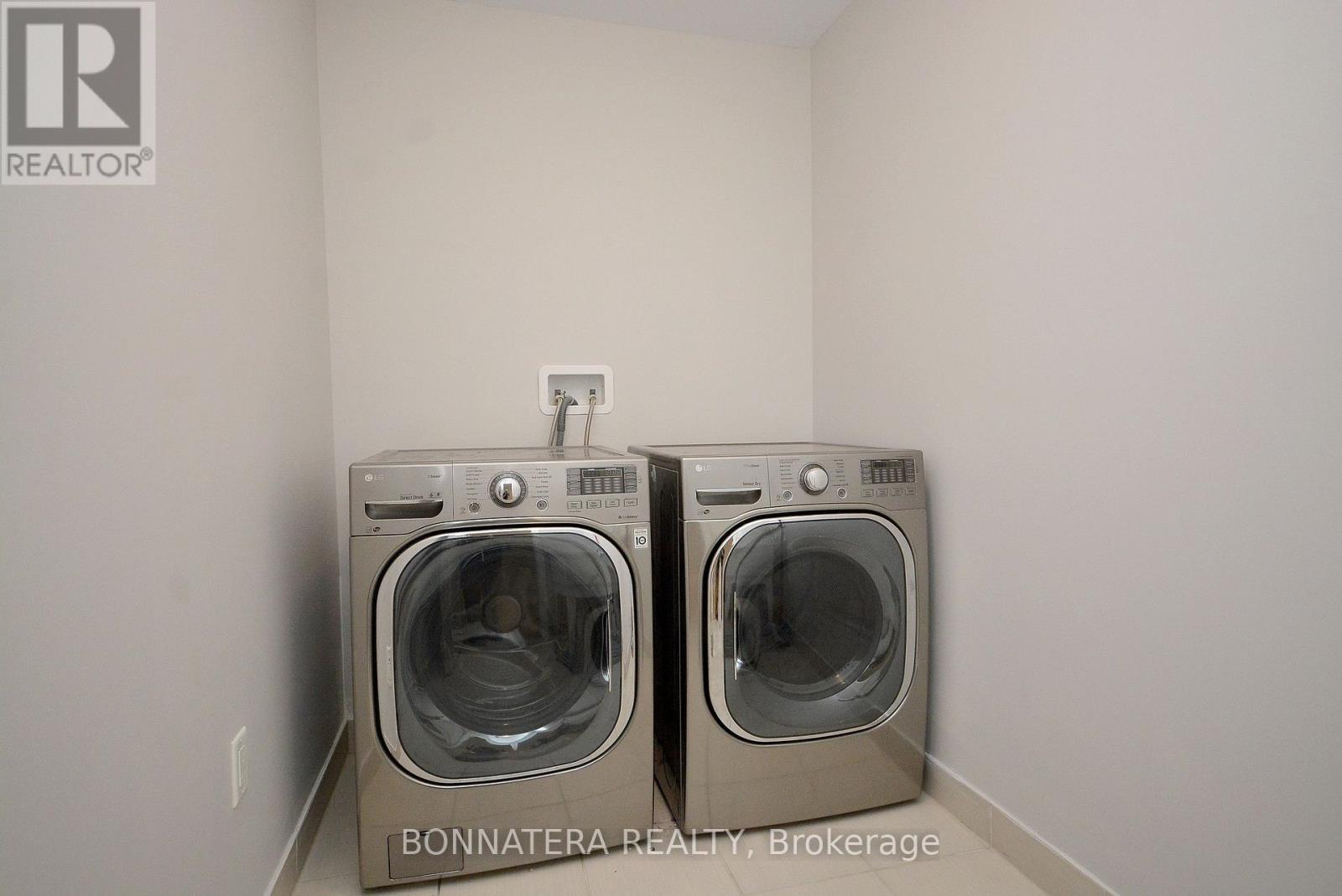 3182 Daisy Way, Oakville, Ontario  L6M 1L3 - Photo 34 - W12507726