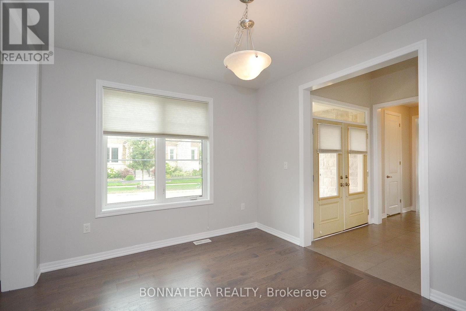 3182 Daisy Way, Oakville, Ontario  L6M 1L3 - Photo 6 - W12507726