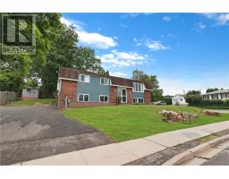 1 GILLANDERS Road, Elliot Lake, Ontario