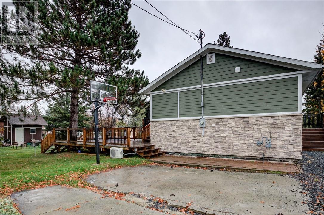 4038 Velma Street, Val Caron, Ontario  P3N 1J9 - Photo 3 - 2125247