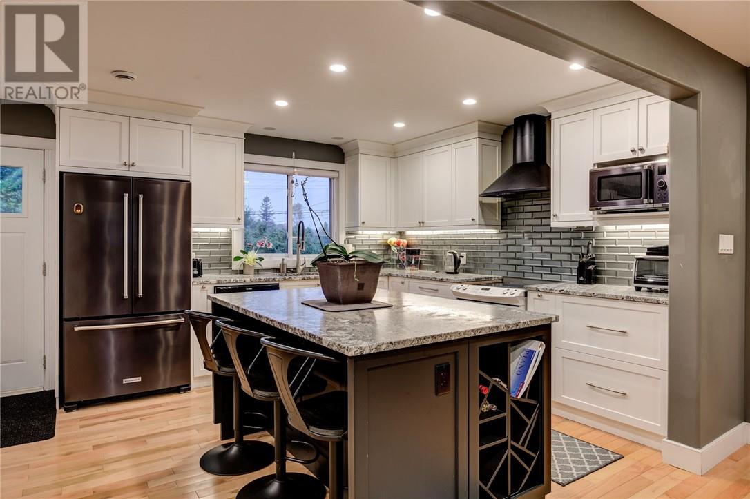 4038 Velma Street, Val Caron, Ontario  P3N 1J9 - Photo 14 - 2125247