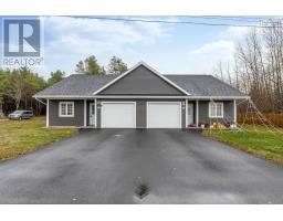 21 2 & 4 Chateau Court