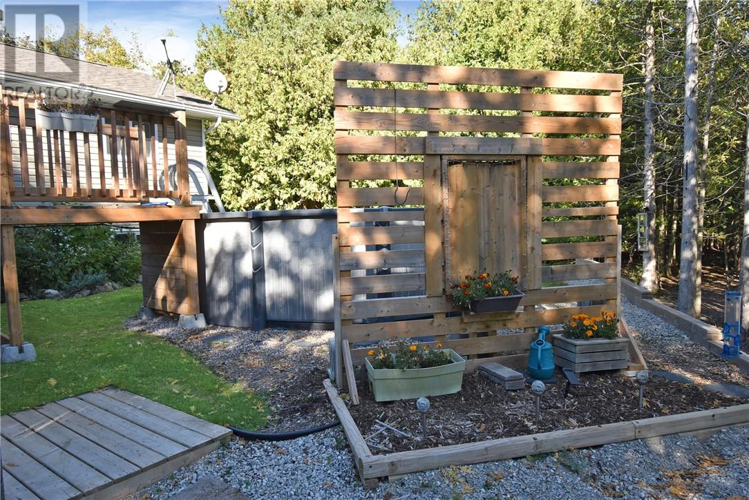 2258 B Highway 540, Little Current, Ontario P0P 1K0 - Photo 10 - 2125500