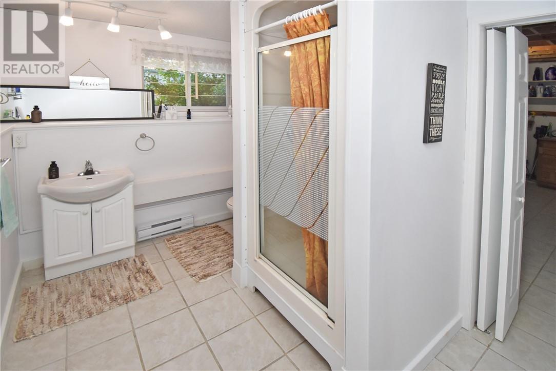 2258 B Highway 540, Little Current, Ontario P0P 1K0 - Photo 34 - 2125500