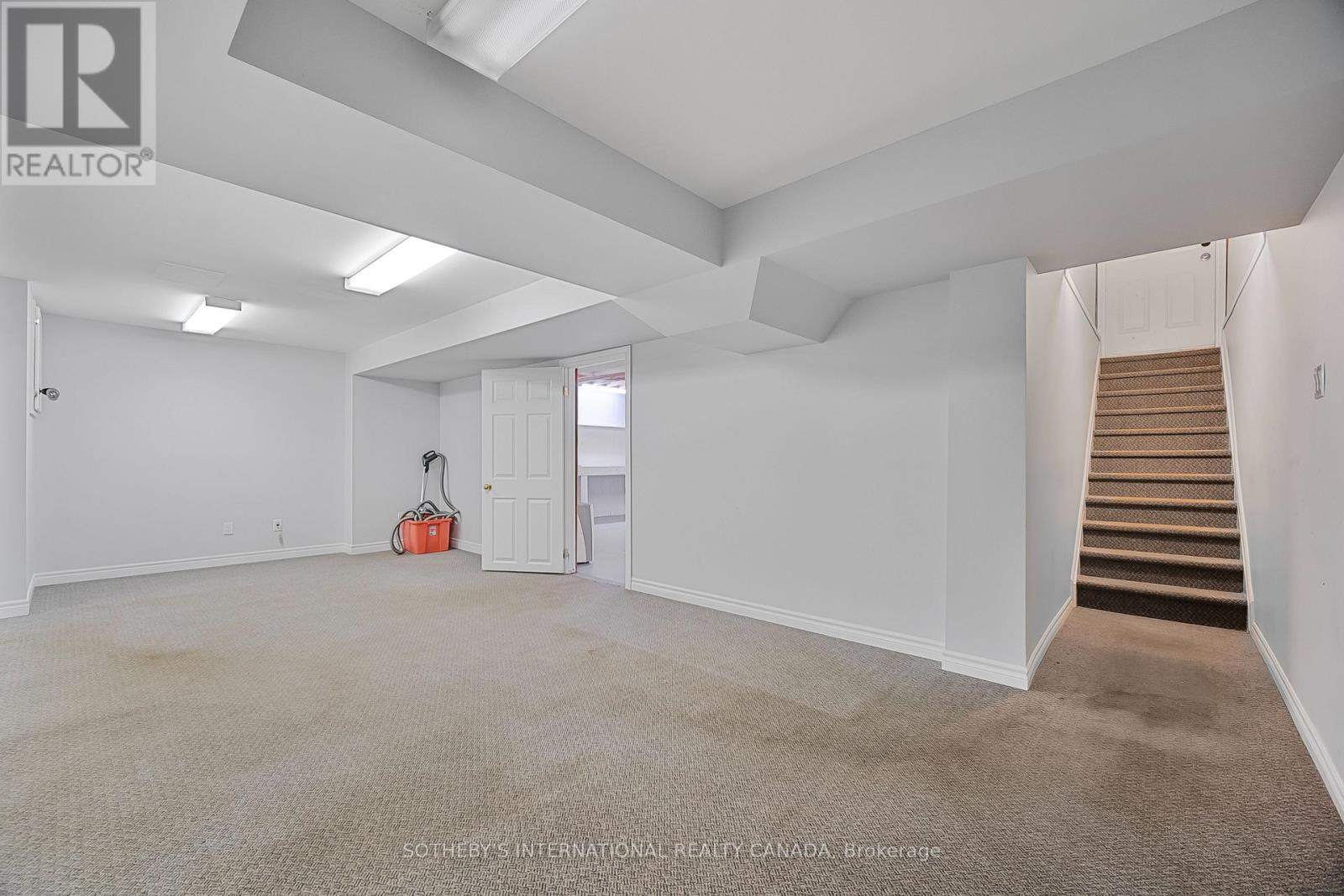 17606 Thorndale Road, Thames Centre, Ontario  N0M 2P0 - Photo 35 - X12507680