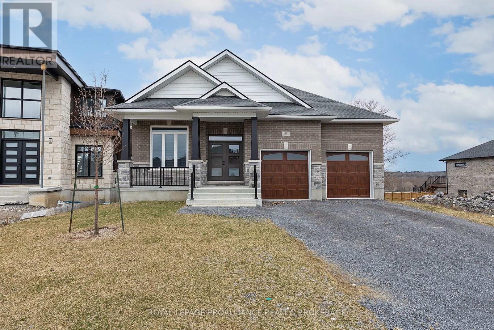 1245 Carfa Crescent, Kingston, Ontario  K7P 0M7 - Photo 2 - X12508160