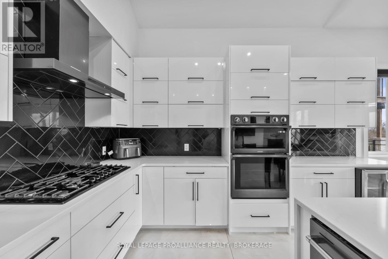 1245 Carfa Crescent, Kingston, Ontario  K7P 0M7 - Photo 23 - X12508160