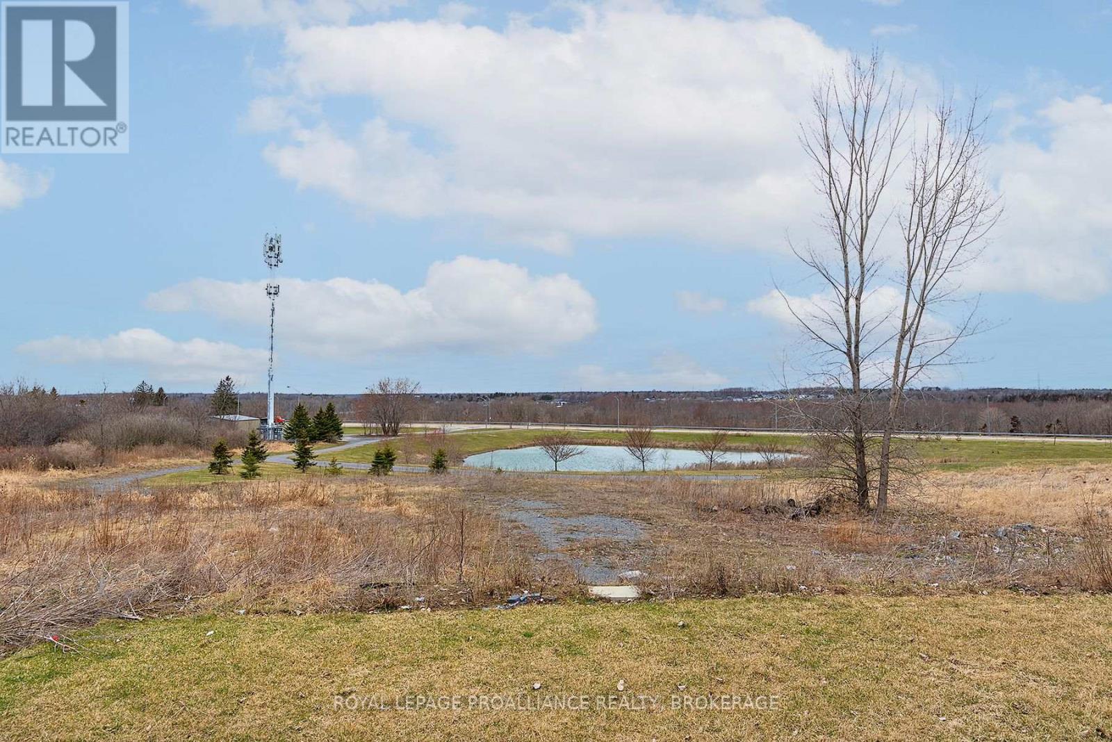 1245 Carfa Crescent, Kingston, Ontario  K7P 0M7 - Photo 3 - X12508160