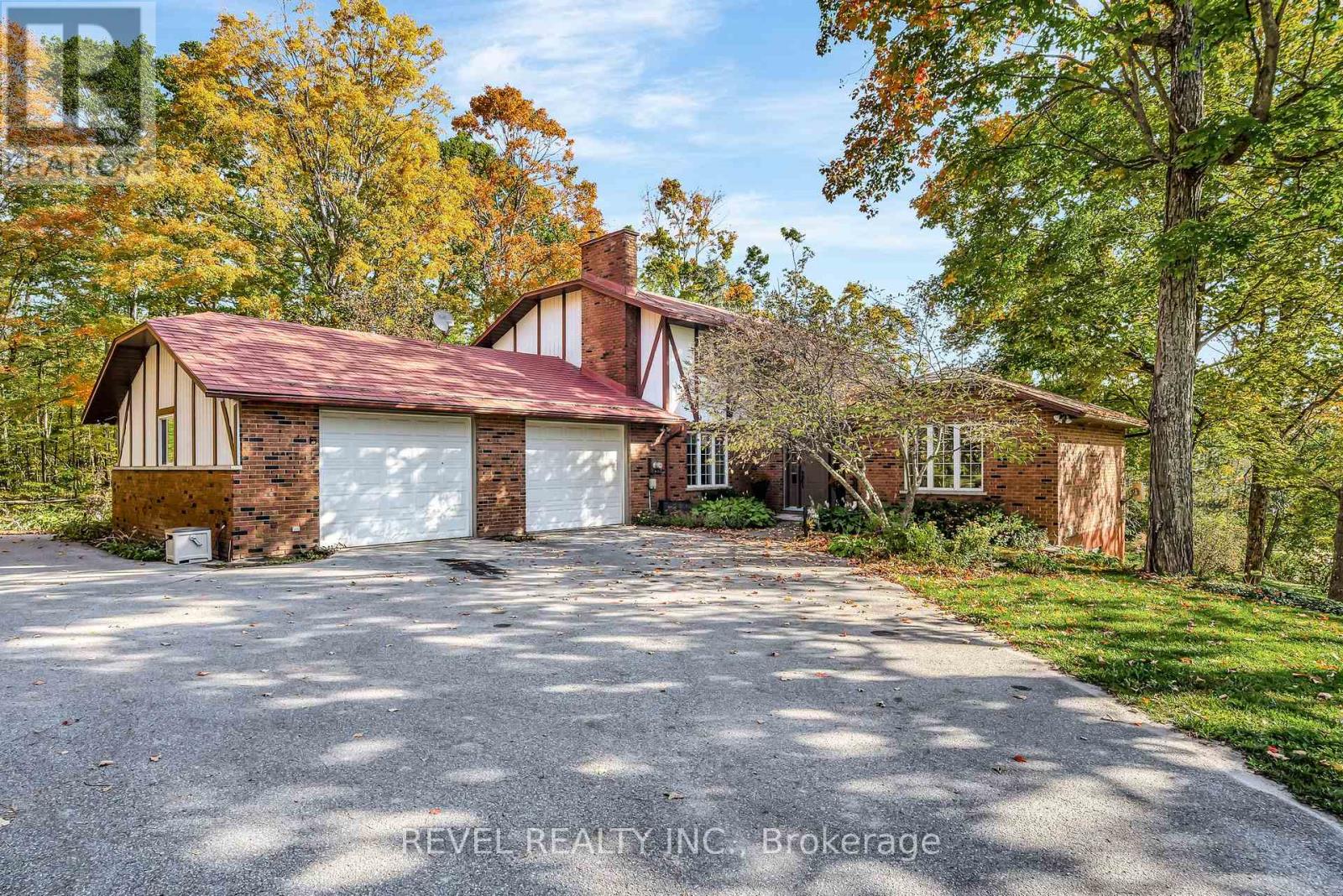 149 Lakebreeze Road, Kawartha Lakes, Ontario  K0M 1N0 - Photo 3 - X12508114