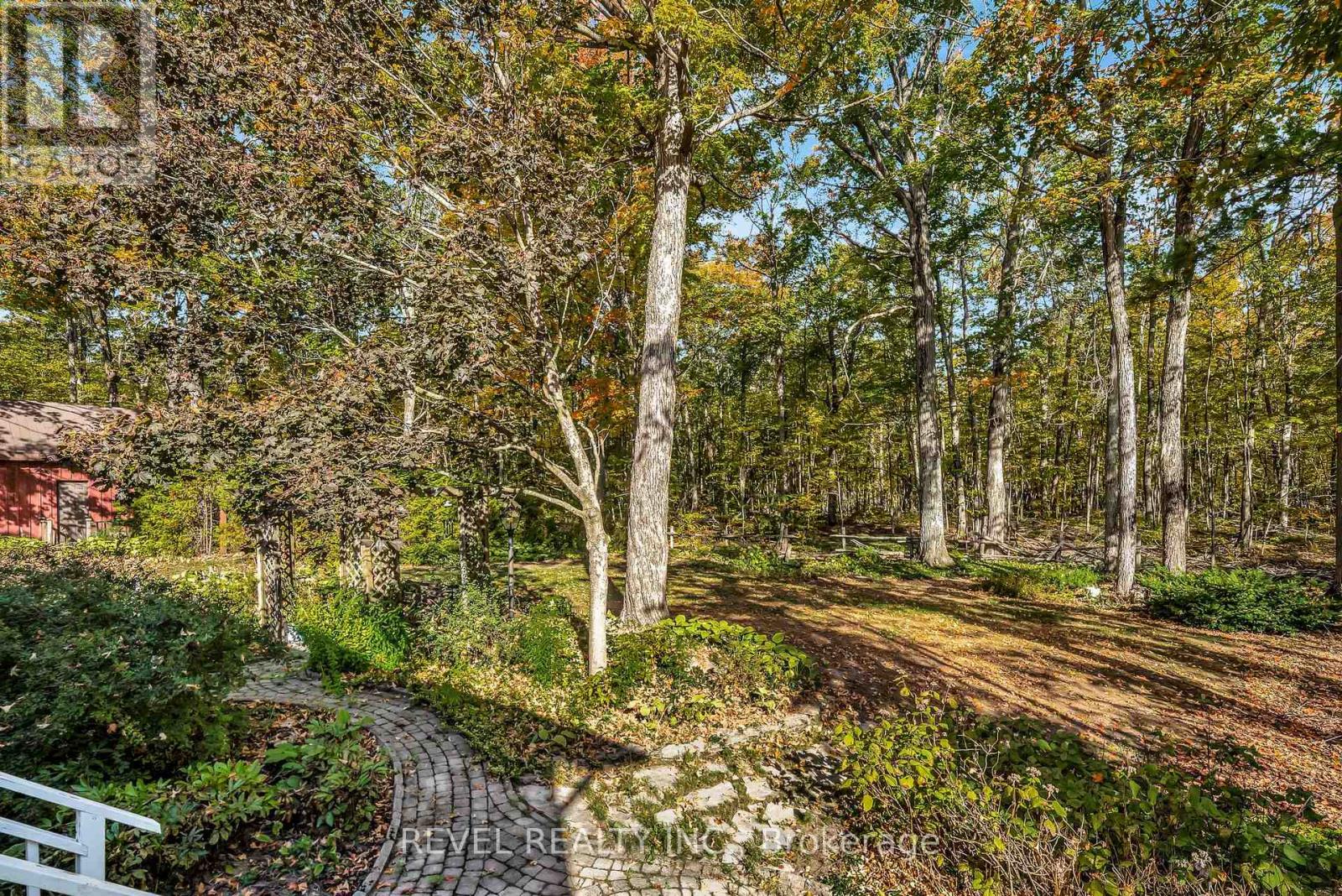 149 Lakebreeze Road, Kawartha Lakes, Ontario  K0M 1N0 - Photo 46 - X12508114