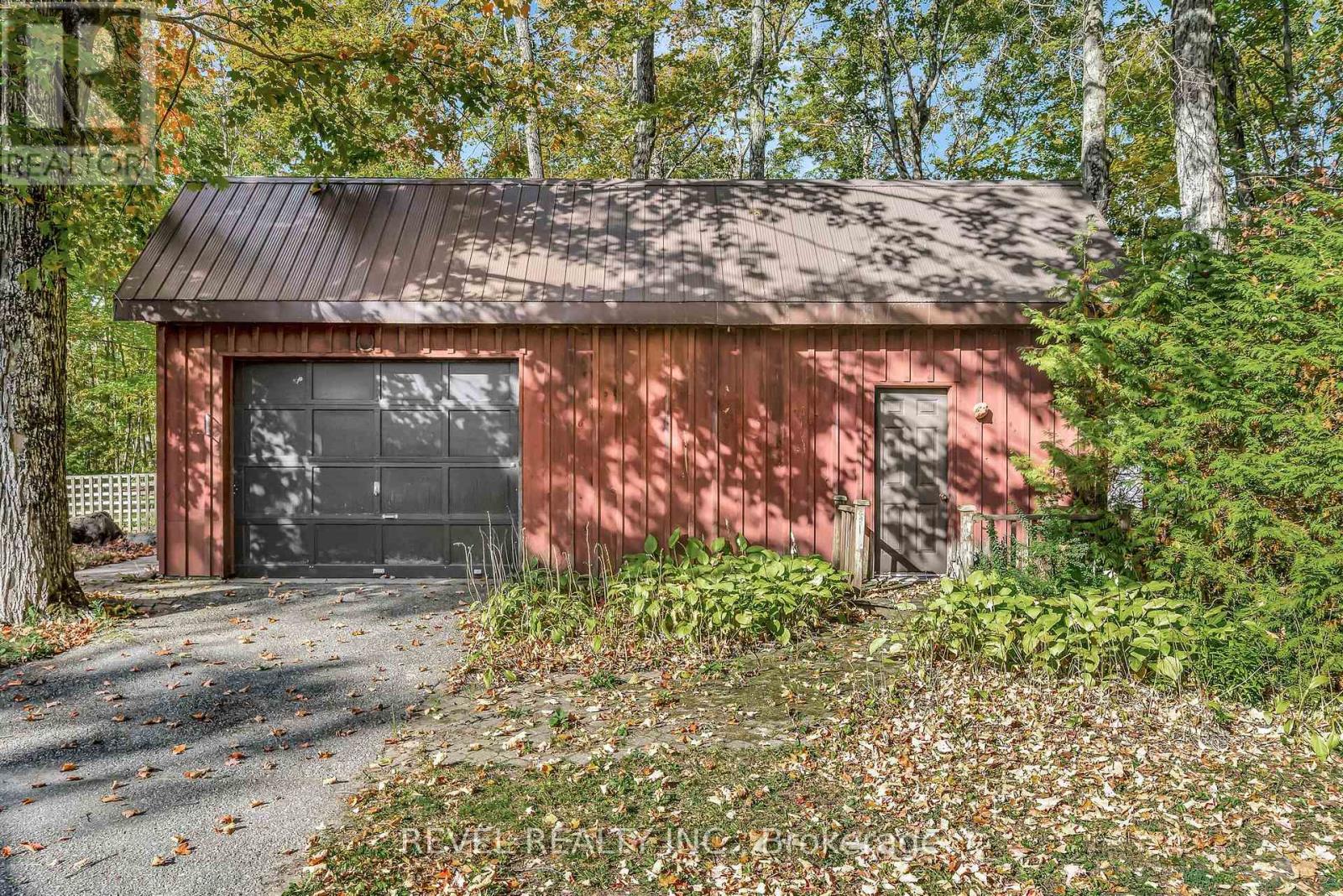 149 Lakebreeze Road, Kawartha Lakes, Ontario  K0M 1N0 - Photo 48 - X12508114